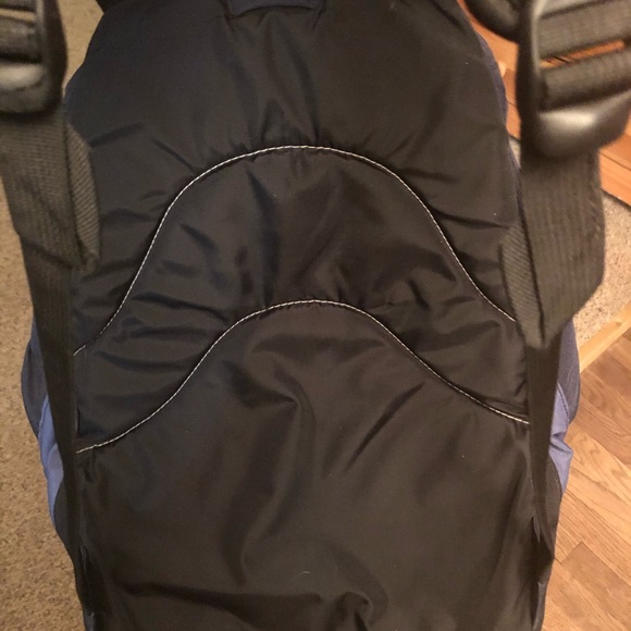 Back pack - Picture 2 of 2